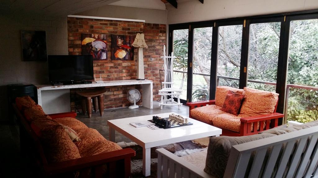 Hornbill House Self Catering Accommodation Hermanus Habitación foto