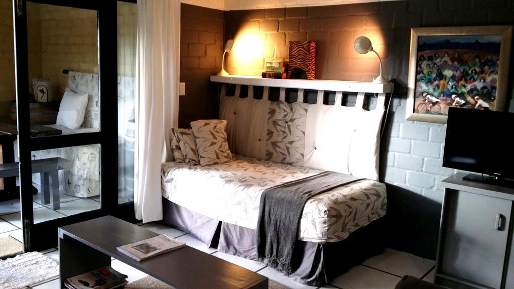 Hornbill House Self Catering Accommodation Hermanus Exterior foto