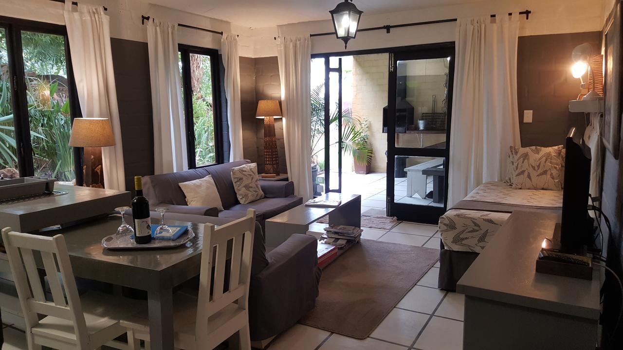 Hornbill House Self Catering Accommodation Hermanus Exterior foto